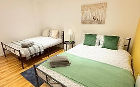 Kensington Guest Rooms 98